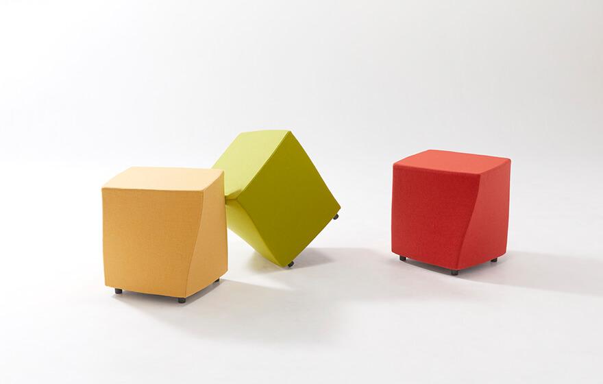 ラウンジ向けスツールデザイン