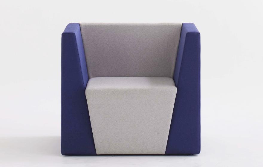 ディーラー　商談　ソファ