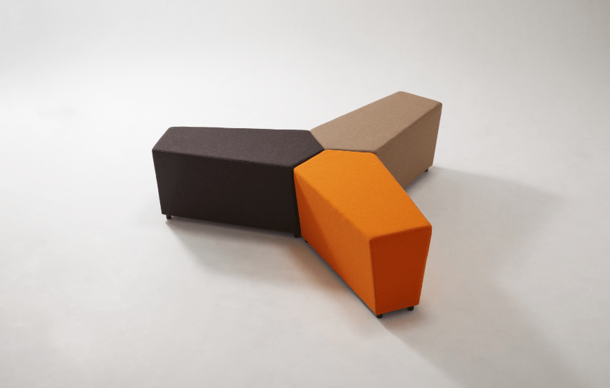 オフィス　エントランスホール　ロビーベンチ