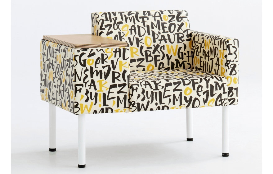 オフィス　ラウンジ　パーソナルソファ