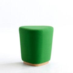 オフィスロビースツール（三角形デザイン）